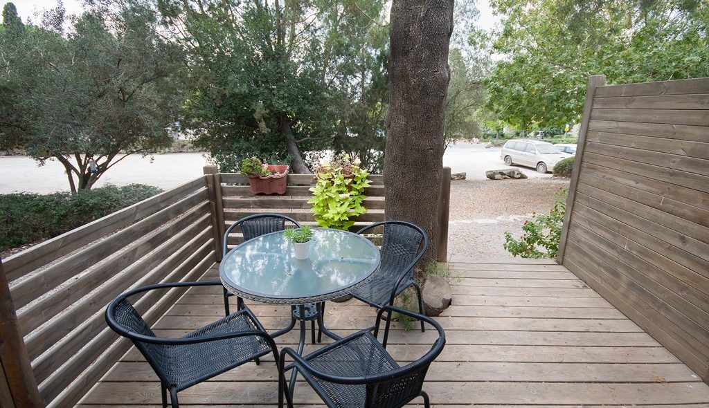 מרפסת רגבים